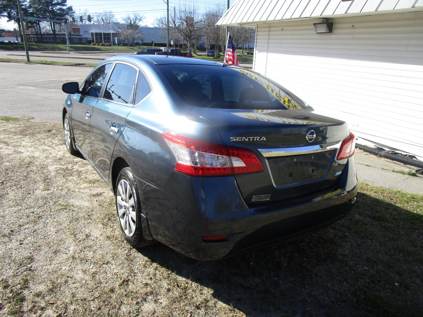 2014 Blue Nissan Sentra (3N1AB7AP9EY) , located at 2553 Airline Blvd, Portsmouth, VA, 23701, (757) 488-8331, 36.813889, -76.357597 - Down Payment: $995 Weekly Payment: $95 APR: 23.9% Repayment Terms: 42 Months ***CALL ELIZABETH SMITH - DIRECTOR OF MARKETING @ 757-488-8331 TO SCHEDULE YOUR APPOINTMENT TODAY AND GET PRE-APPROVED RIGHT OVER THE PHONE*** - Photo#7